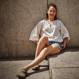 Okinawa mujer de costura de la mujer blusa y vestido