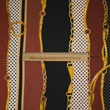 Twill de polyester satiné imprimé sangles dorées sur bandes bordeaux, ocre et noir