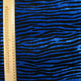 Jersey de terciopelo de cebra negro y azul eléctrico