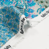 Gasa simple con estampado de patchwork de cachemira azul