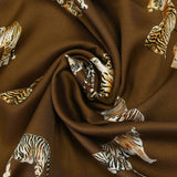 Twill de polyester satiné imprimé féroce fond marron