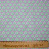 Popeline enduite imprimée végétal vert fond violet