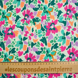 Coton imprimé Martina fleurs fantaisie fuchsia et vert au mètre