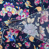 Satin de soie imprimé fleurs indiennes violine fond marine