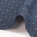 Jersey de algodón estampado con nueces sobre fondo azul denim