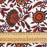Coton indien imprimé Jiya fleurs et abeille rouille fond blanc