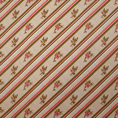 Popeline de coton imprimée diagonale de fleurs fond beige