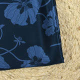 Raso de seda estampado amapolas azul pizarra con fondo marino