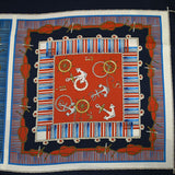 Twill de polyester satiné imprimé nœuds marins rouge et bleu fond bleu nuit