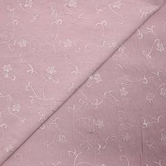 Voile de polyester brodé floral bohème rose poudré

